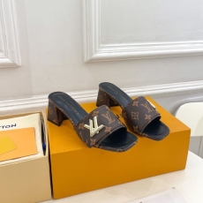 Louis Vuitton Slippers